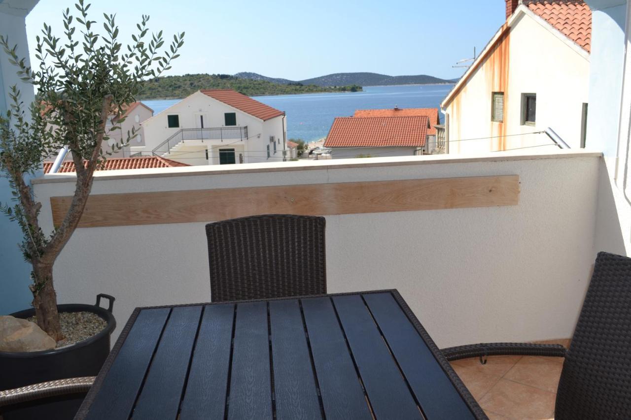 Apartments Lucija Srima Exterior photo
